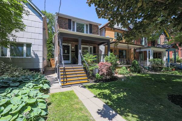 56 Helena AVE,  Toronto C02,  ON M6G 2H2