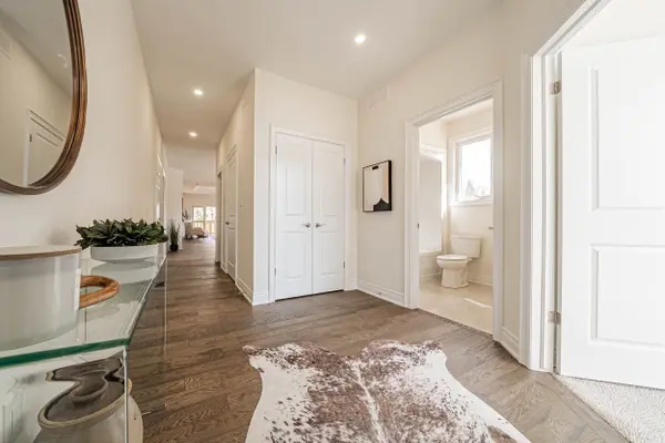 Fort Erie, ON L0S 1N0,512 Royal Ridge DR