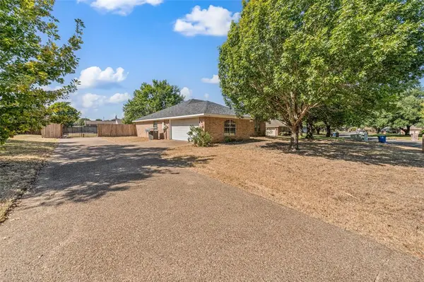 Hewitt, TX 76643,204 Marylee Drive