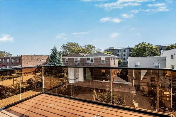 Brooklyn, NY 11214,207 Bay 35th ST #1A