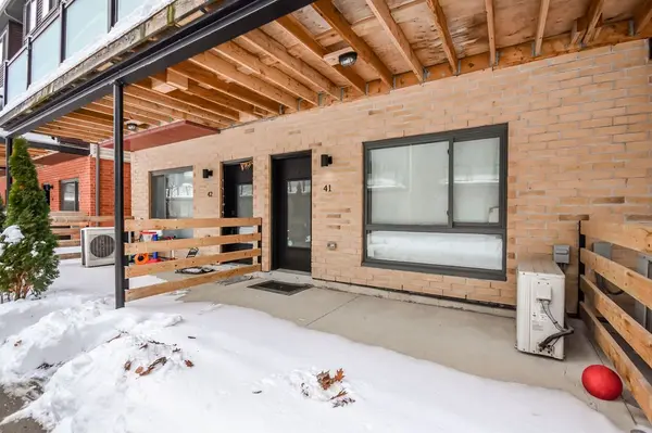 Barrie, ON L4N 9C8,369 Essa RD #41