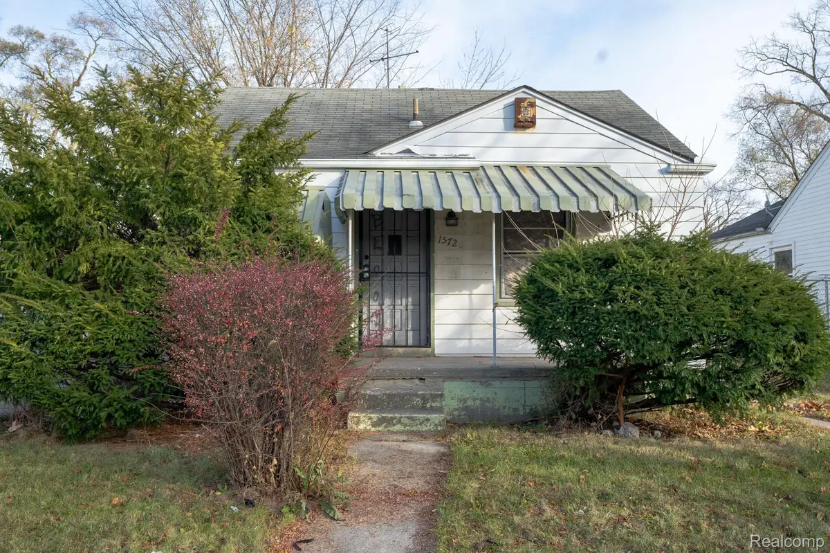 Detroit, MI 48227,15726 Hubbell ST