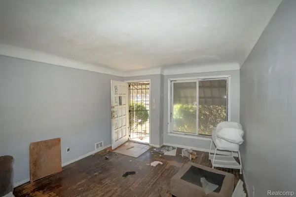 Detroit, MI 48227,15726 Hubbell ST