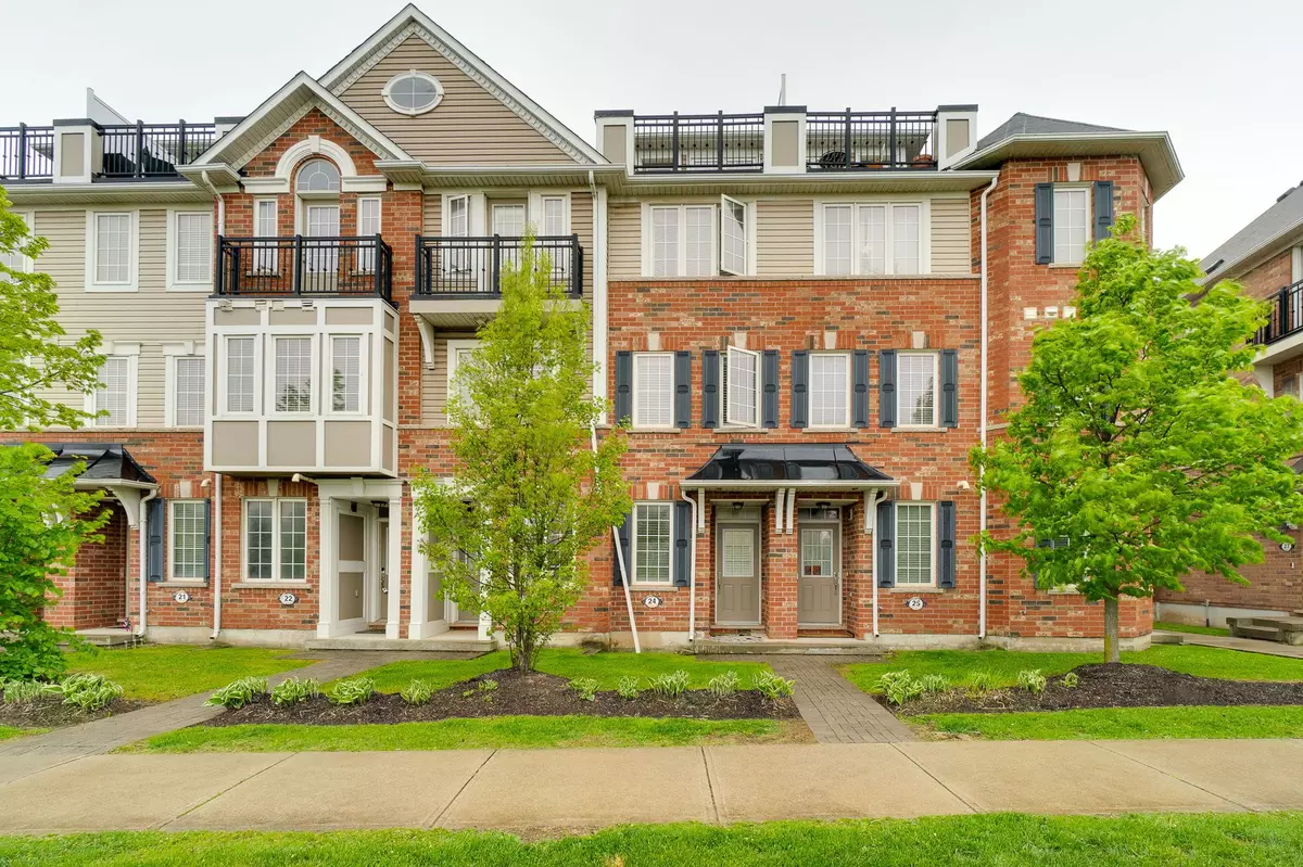 Oakville, ON L6M 0K5,2614 Dashwood DR #24