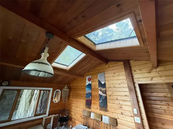 Salt Spring, BC V8K 1V6,221 Isabella Point Rd