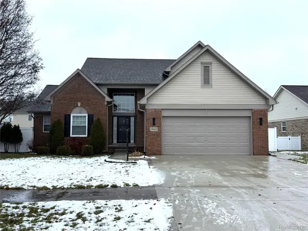 19468 Sexton ST, Brownstown, MI 48173