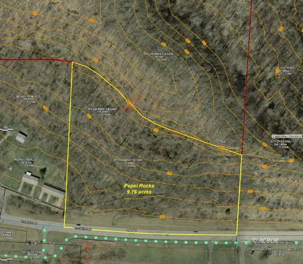 EAST STATE STREET, Athens, OH 45701