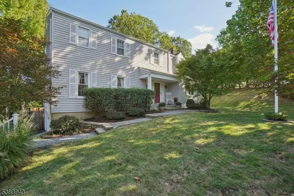 16 Slope Dr, Hanover Twp., NJ 07927