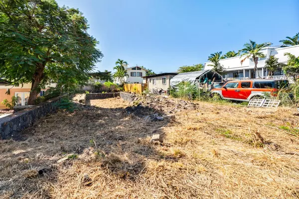 Kailua-kona, HI 96740,76-6190 MANIA LN