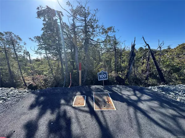 Lot 100 Sitka Pl, Ucluelet, BC V0R 3A0