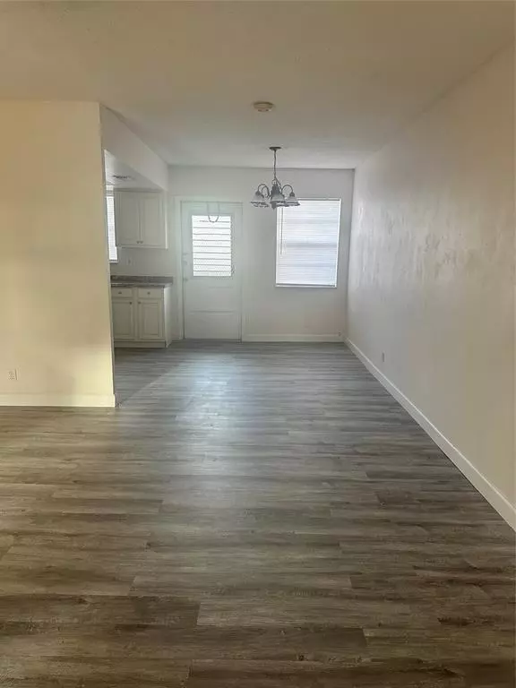 Hollywood, FL 33021,411 S Crescent Dr #104