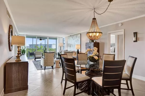 Pompano Beach, FL 33069,4015 W Palm Aire Dr #702