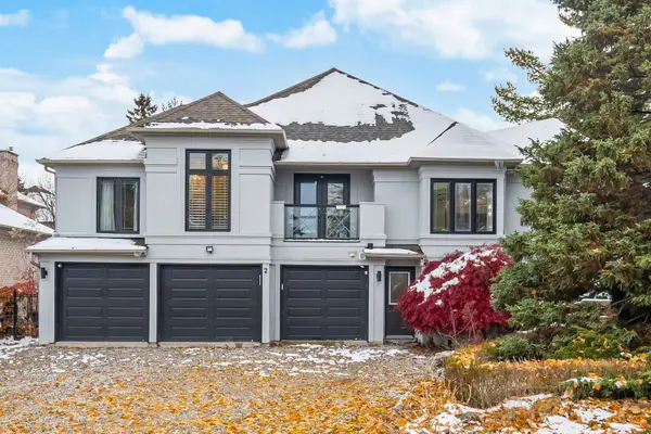 2 Huntingwood CT, Vaughan, ON L4H 1A7