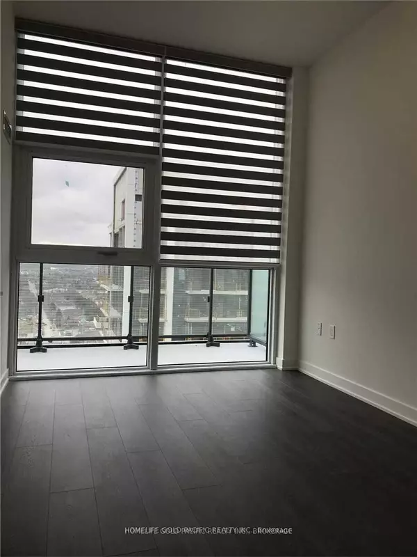 Richmond Hill, ON L4B 0H3,75 Oneida CRES #Ph02