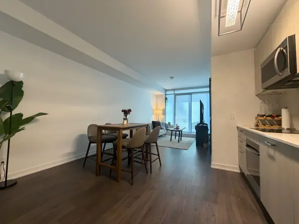 Toronto W01, ON M6S 0B1,1928 Lakeshore BLVD W #1205