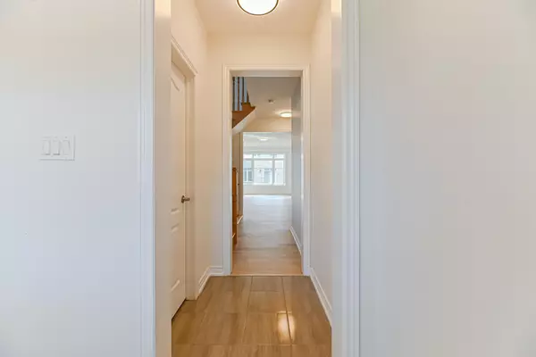 Cambridge, ON N3H 0C3,20 Mullholland AVE