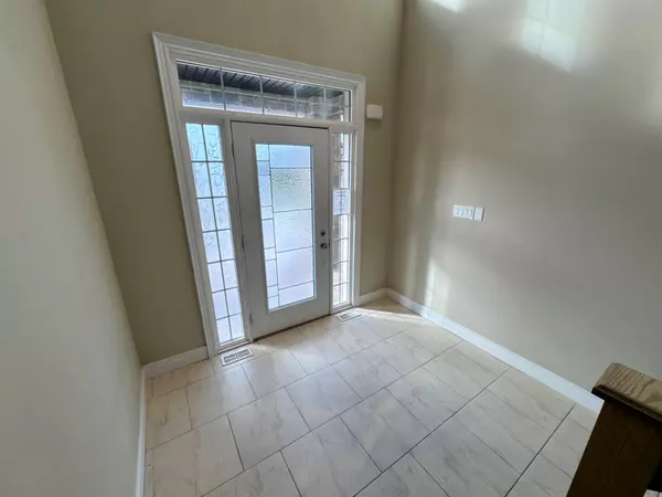 Hamilton, ON L8E 1N8,185 1/2 Federal ST