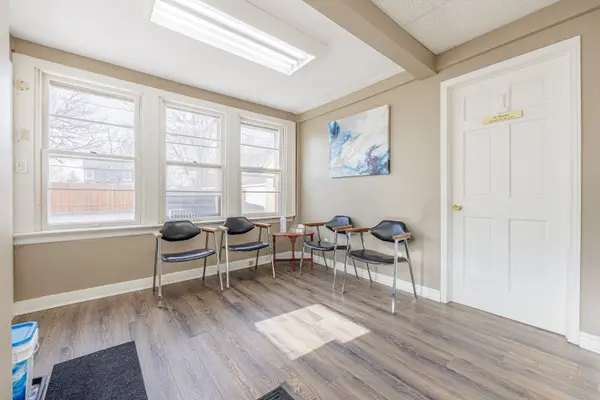 St. Catharines, ON L2R 5L2,215 Ontario ST #2D