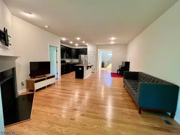 Randolph Twp., NJ 07869,5 Albert Ct