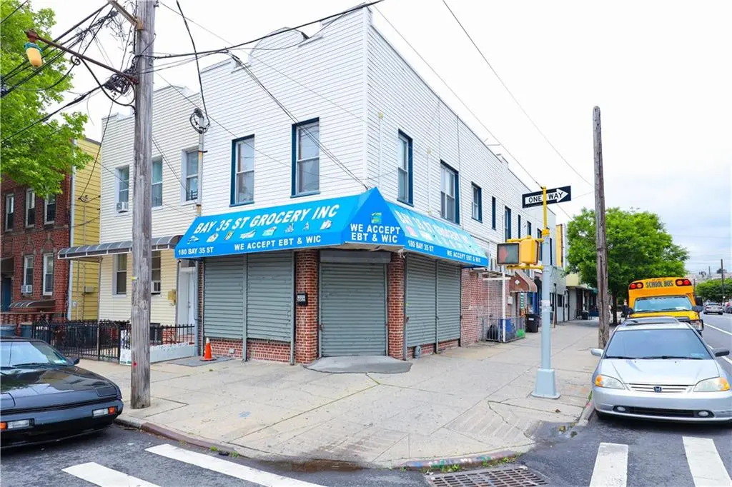Brooklyn, NY 11214,180 Bay 35th ST
