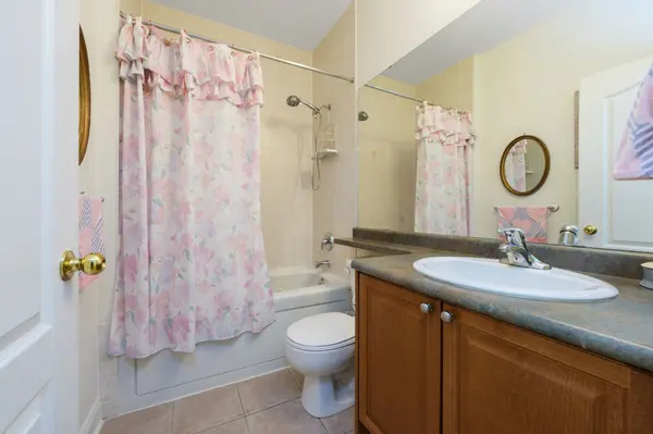 Guelph/eramosa, ON N0B 2K0,120 Ridge RD