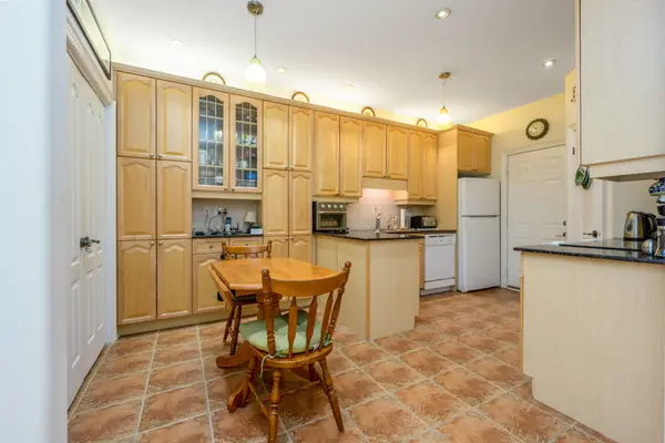 Guelph/eramosa, ON N0B 2K0,120 Ridge RD