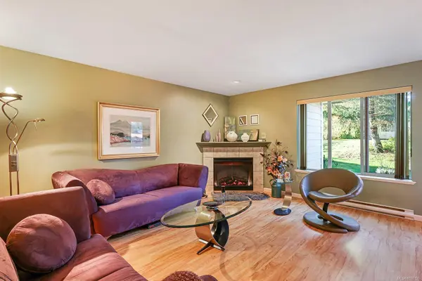 Courtenay, BC V9N 4A4,2728 1st St #7