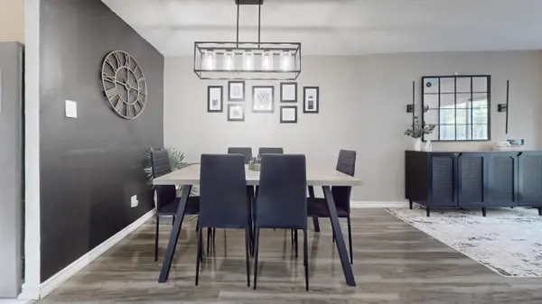 Barrie, ON L4N 3T5,52 Adelaide ST #32