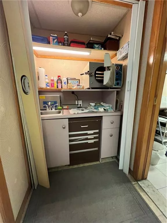 Brooklyn, NY 11218,207 Ocean Pkwy #1J