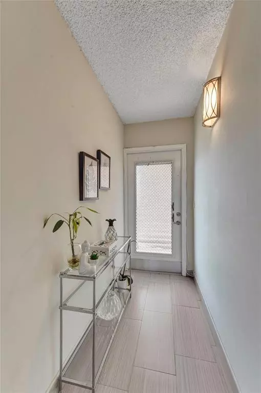 Delray Beach, FL 33446,14527 Bonaire Blvd #701