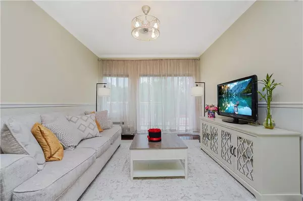 Staten  Island, NY 10314,1235 Forest Hill RD #2E