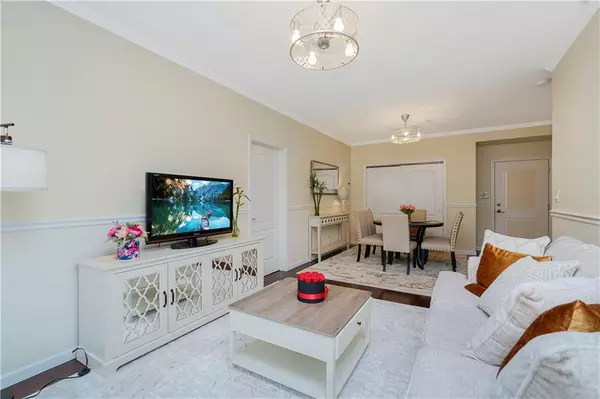 Staten  Island, NY 10314,1235 Forest Hill RD #2E