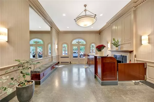 25 Plaza ST West #2C, Brooklyn, NY 11217