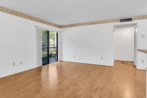 Tamarac, FL 33321,7717 ASHMONT CR #109