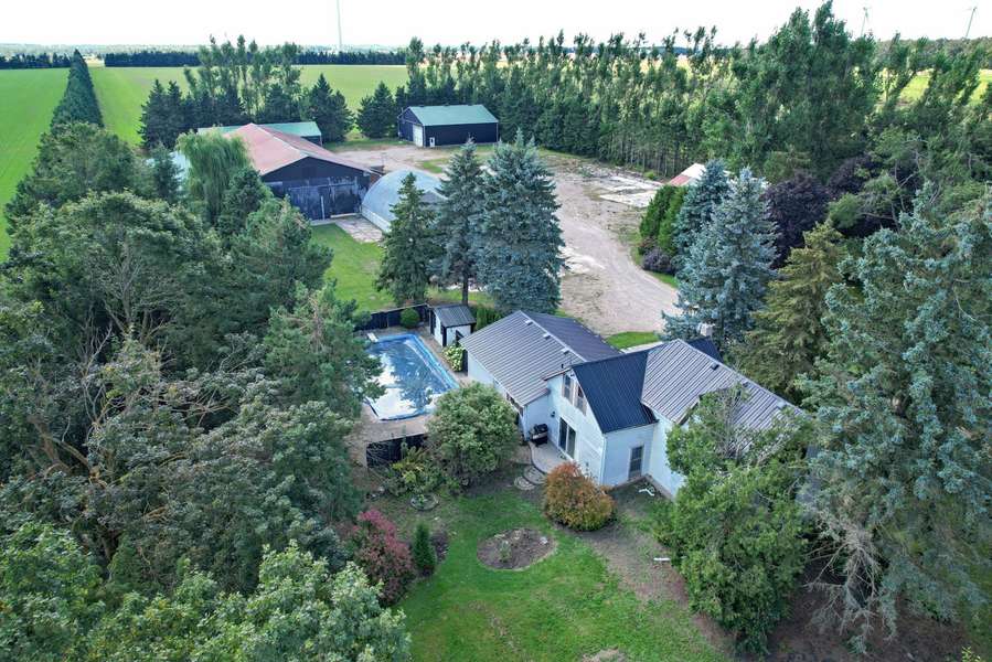 518156 124 HWY N, Melancthon, ON L9V 1V9