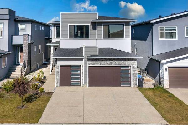 62 Waterford RD, Chestermere, AB T1X 2M7