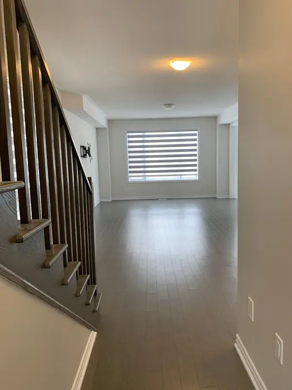 Barrie, ON L9S 2Z8,20 Rochester DR