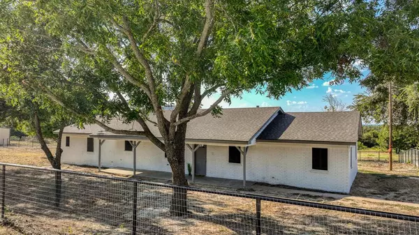 Weatherford, TX 76088,3696 W Lambert Road