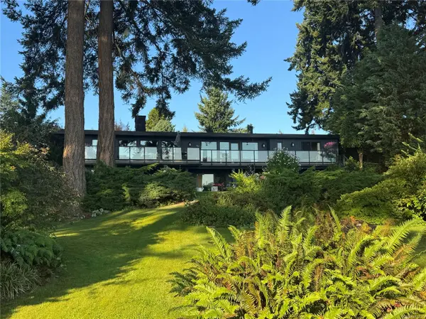 Campbell River, BC V9W 1G6,1093 Ash St