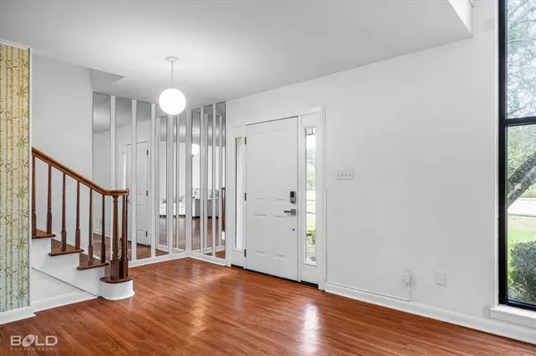 Shreveport, LA 71105,910 E Kings Highway