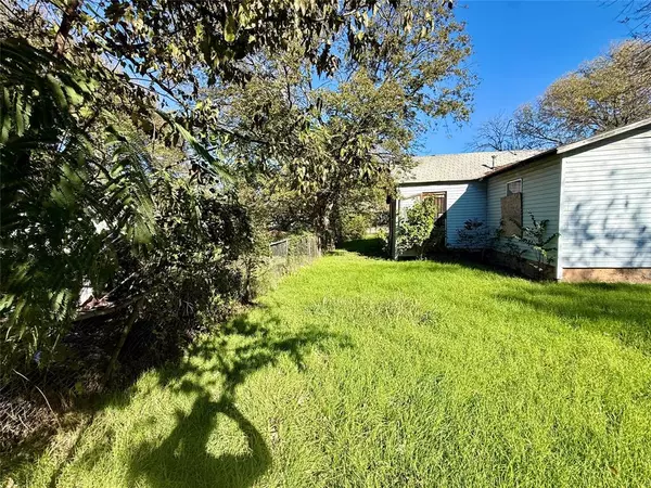 Waco, TX 76704,1220 Sherman Street