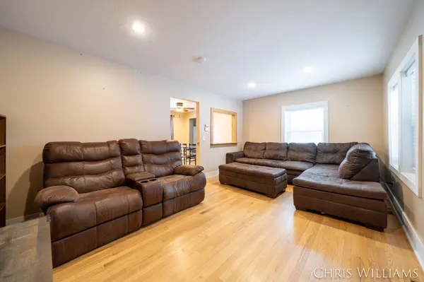 Muskegon, MI 49442,2288 Macarthur RD