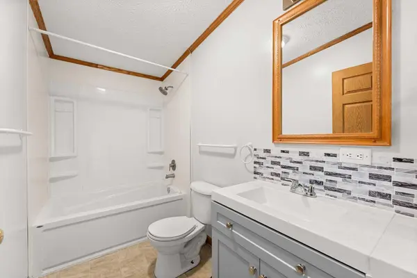 Olds, AB T4H1R6,4501 46 AVE