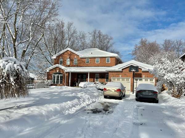 2 Dungey CRES, New Tecumseth, ON L9R 1X5