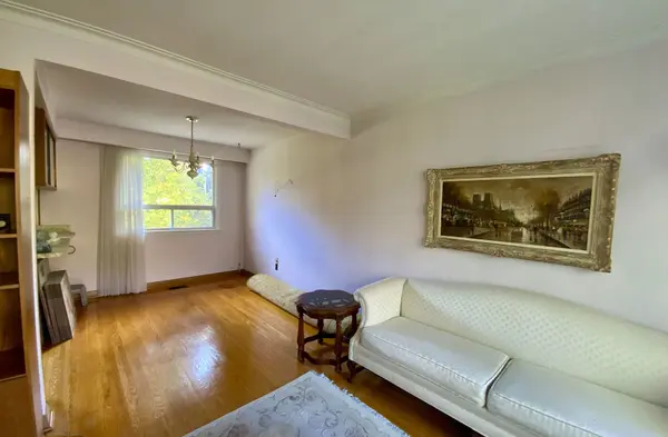 Richmond Hill, ON L4C 6K2,69 Edgar AVE