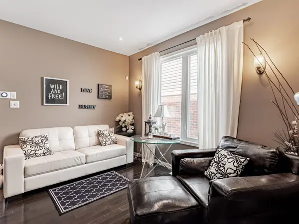 Newmarket, ON L3X 3J5,31 Ken Bishop WAY