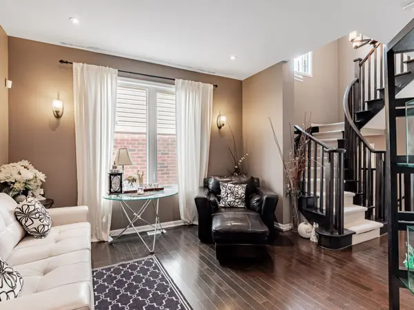 Newmarket, ON L3X 3J5,31 Ken Bishop WAY