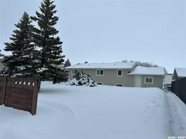 Carnduff, SK S0C 0S0,308 4th STREET E