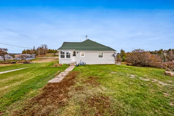 Frontenac, ON K0H 2M0,7357 Road 506 RD