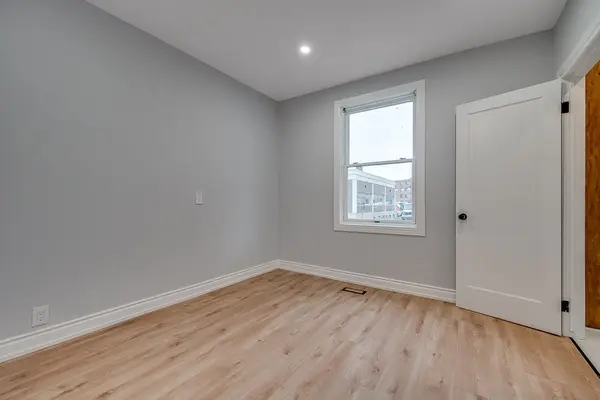 97 Madawaska ST, Arnprior, ON K7S 1S2